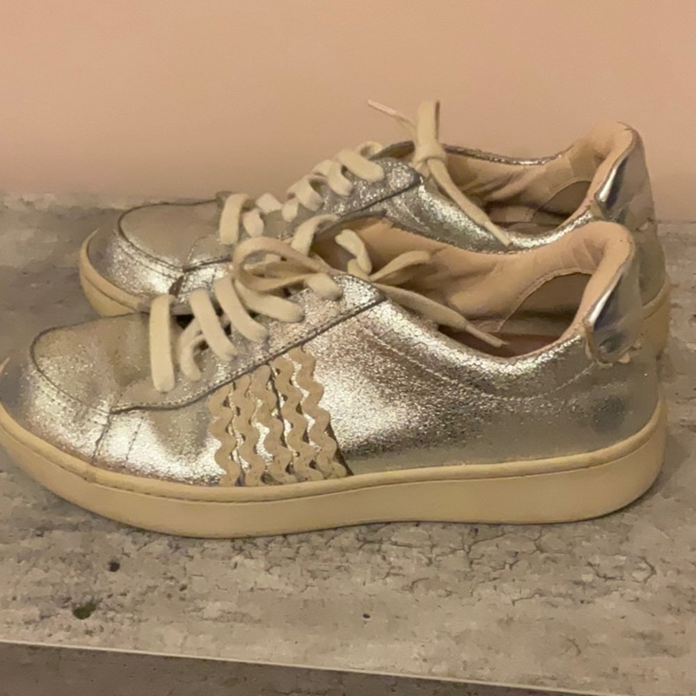 Loeffler Randal Elliot Ric Rac Silver Sneakers - Picture 4 of 11